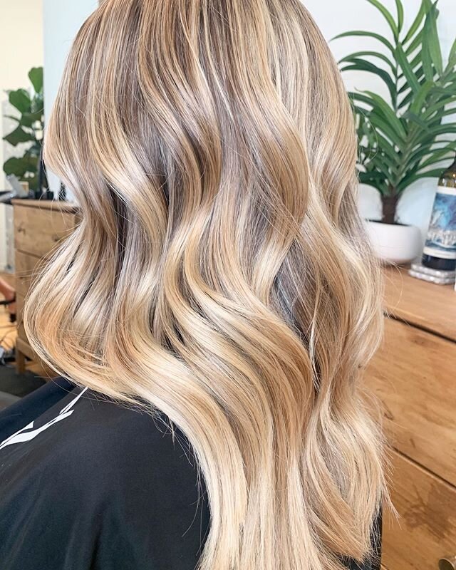 Bright and Beautiful ✨ @tenille10ille hair by @sabelbrooke 
Haven Blue Salon
|805|460-9557|
6025 Palma Ave 
Atascadero CA 93422
#havenbluesalon #atascaderosalon #805 #805hairstylist #slolife #slocountyhair #dowtownatascaderosalon #centralcoasthair #